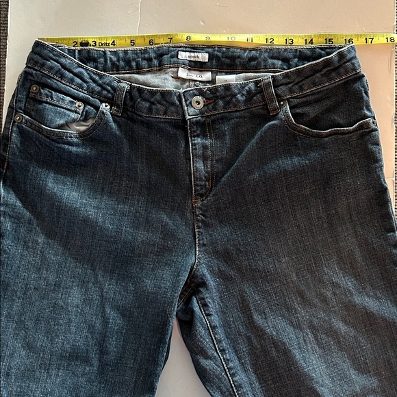 Liz & Co. Dark Blue stretch capris denim Jeans with cuffs size 14 - Picture 8 of 14